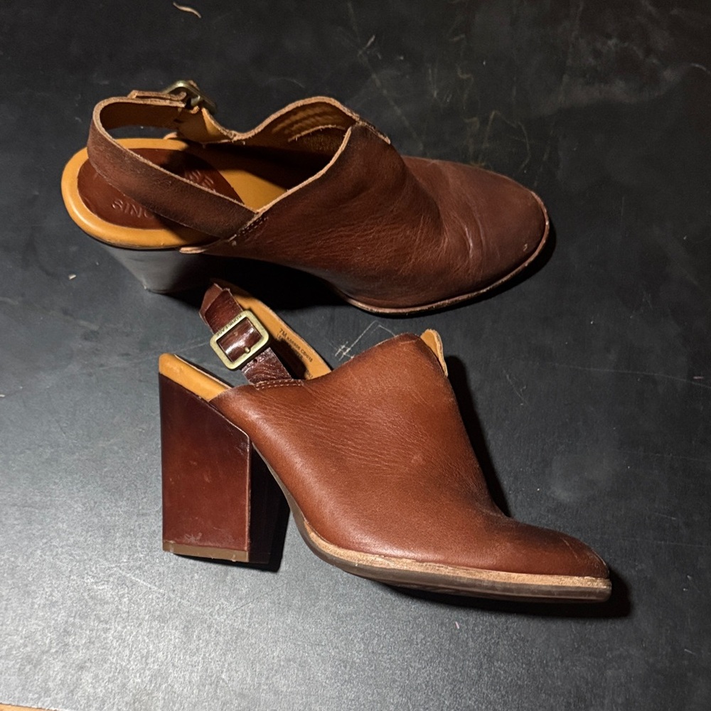 Kork-Ease Brown Leather Slingback Heeled Booties